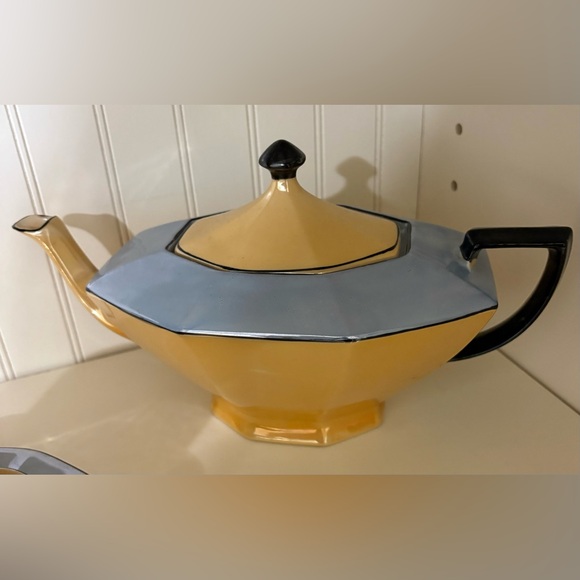 Lusterware Tea Set - Picture 4 of 6